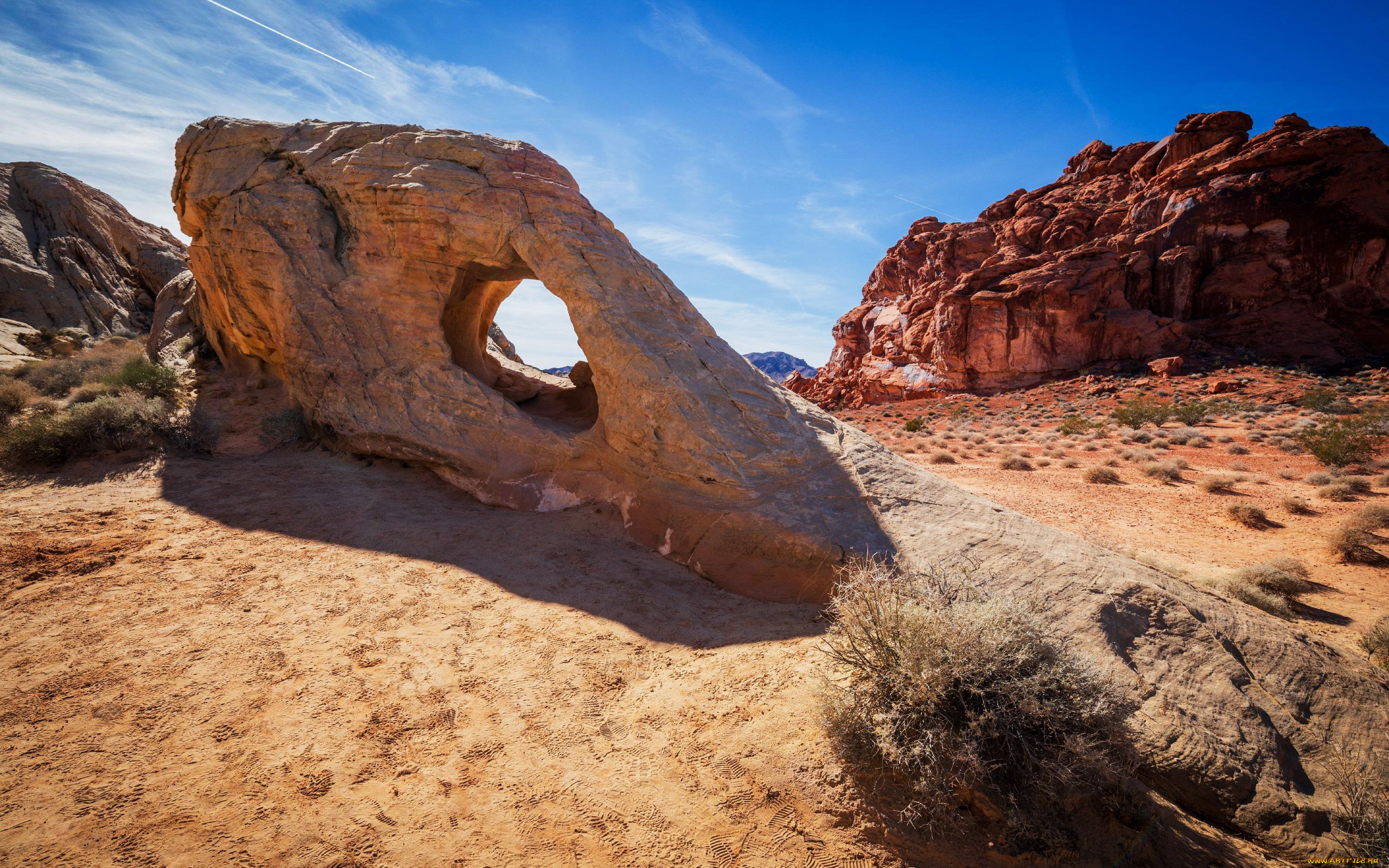arch in the midday sun, valley of fire, nevada, , , arch, in, the, midday, sun, valley, of, fire